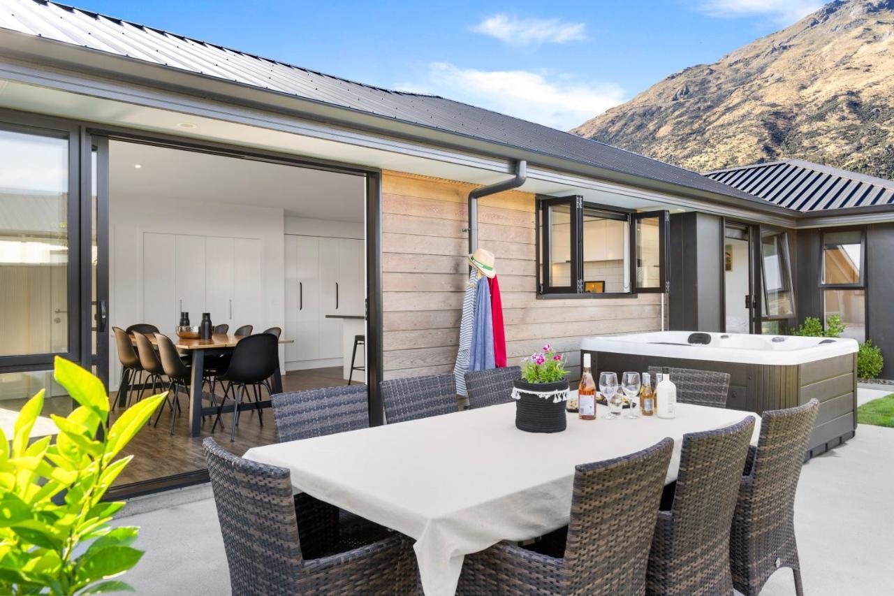 Wanderlust - Queenstown Holiday Home Exterior photo